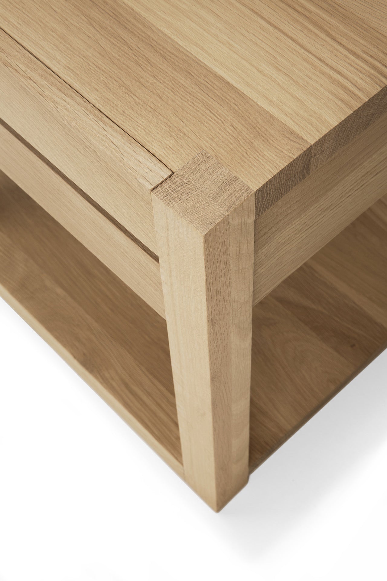 Azur Nightstand