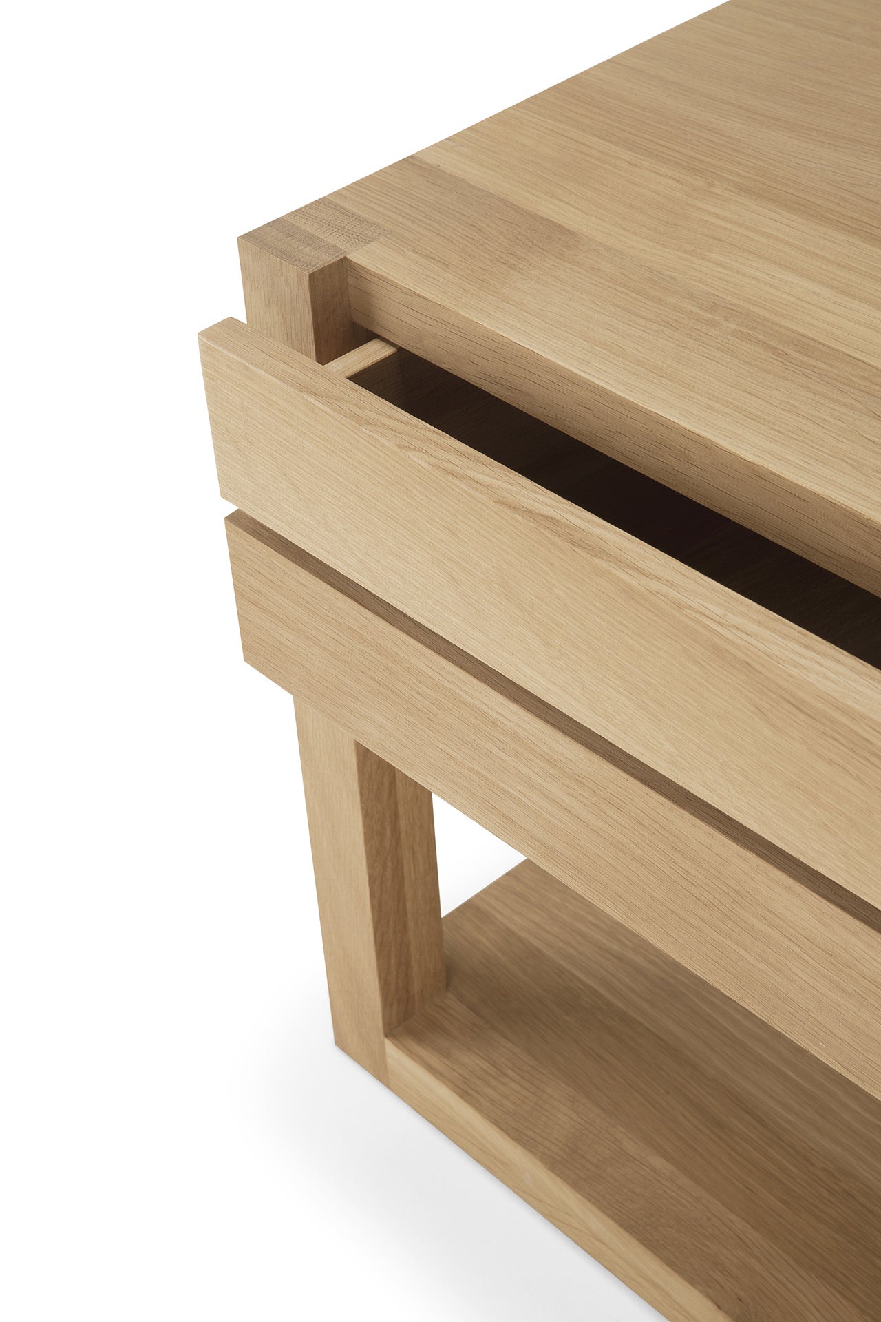 Azur Nightstand