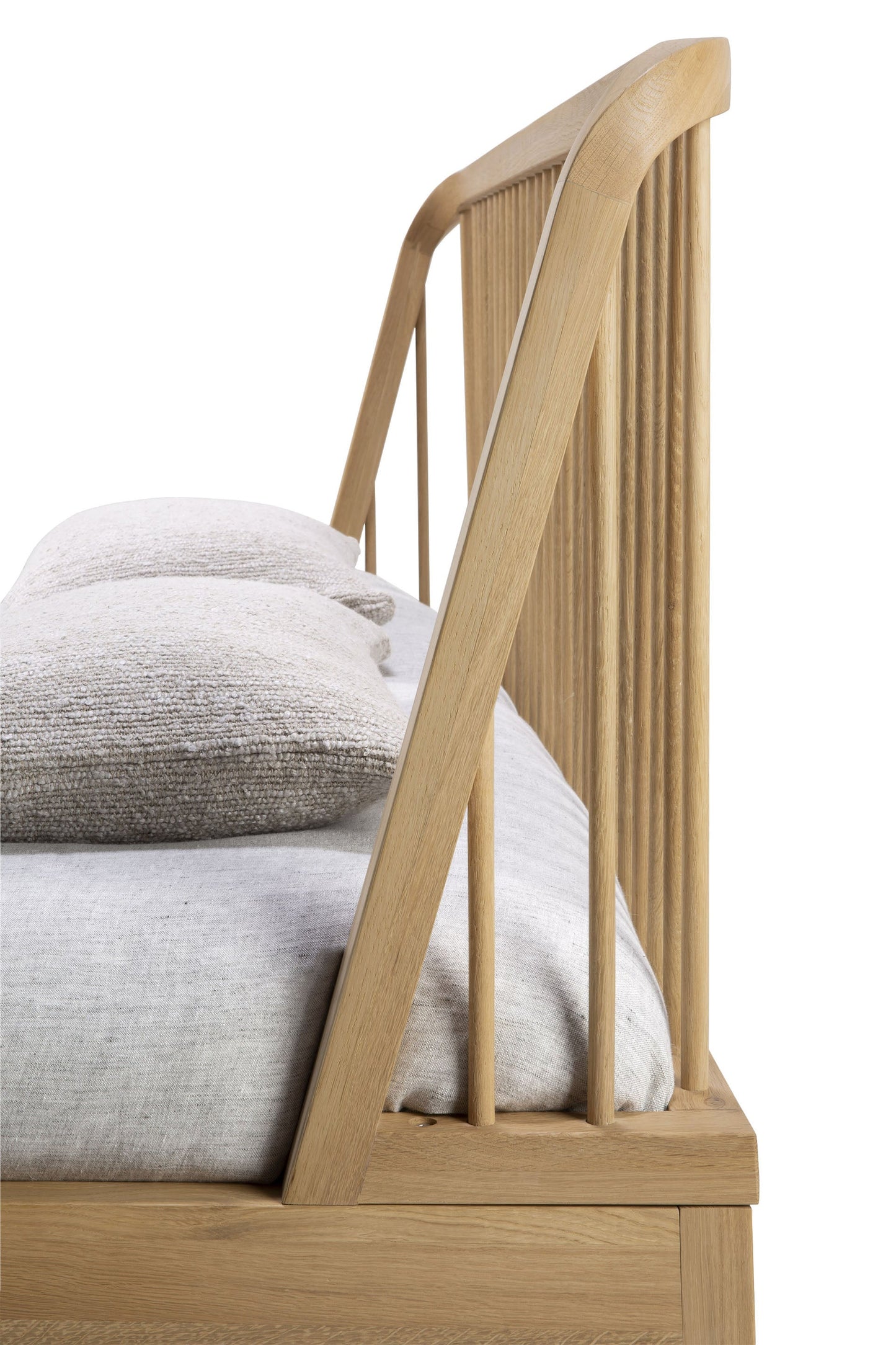 Spindle Bed - Oak